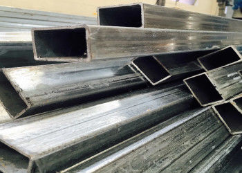 1-12m الطول المخصص قطاعات الصلب الأنبوبية GB القياسية القطر الداخلي 5-400mm