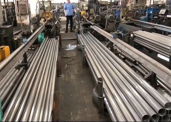 مصنع أنابيب الفولاذ المقاوم للصدأ مع تقنية المطاط الساخن ومدى السماكة 0.3mm-150mm