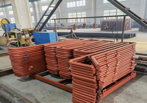 أنابيب الفولاذ غير الملحومة المضادة للصدأ مع خدمات الانحناء والقطع