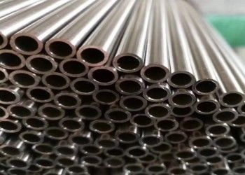 أنابيب من الفولاذ المقاوم للصدأ مع تشطيبات السطح BA/2B/NO.1/NO.3 وفقًا لمعايير ASTM A312 و ASTM A269 للأشكال الدائرية والمربعة والمستطيلة