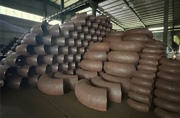 أدوات أنابيب من الفولاذ الكربوني من 1/2 "إلى 24" درجة WPB مع اتصال لحام مؤخرة للاستخدام الصناعي