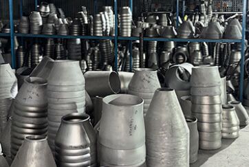 أدوات أنابيب من الفولاذ الكربوني من 1/2 "إلى 24" درجة WPB مع اتصال لحام مؤخرة للاستخدام الصناعي