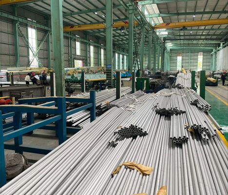 أنابيب الفولاذ السلسة مع 2mm إلى 60mm سمك الجدار FBE طلاء وطول مخصص للتطبيقات الصناعية