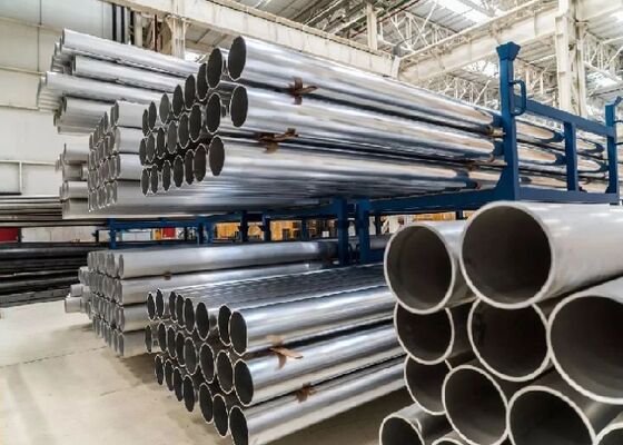 أنبوب فولاذي سبائكي ASTM A335 بمقاومة ضغط عالية ومحلول مقاوم للتآكل مُلدن للتطبيقات الصناعية