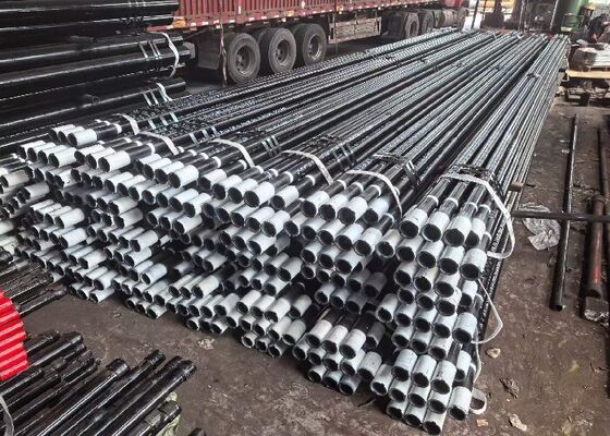 أنابيب API 5CT مع قوة العائد 80,000 Psi والقطر الخارجي 4.5 بوصة مع خيط API المستدير لتطبيقات حقول النفط